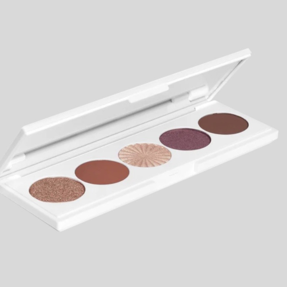 OFRA EYESHADOW PALETTE BRAND NEW with Mirror and Box in the name SYMPHONY!